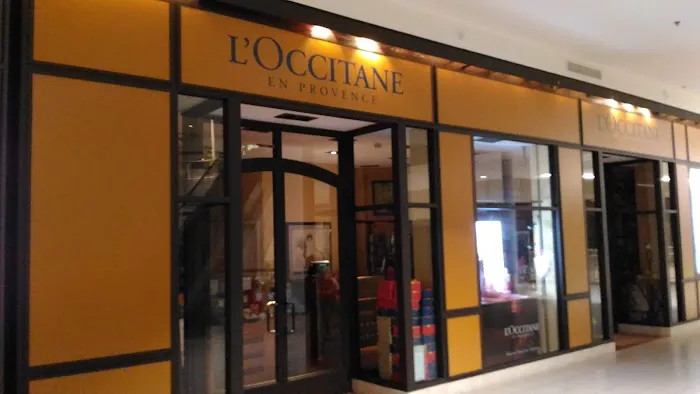 L'OCCITANE EN PROVENCE 8