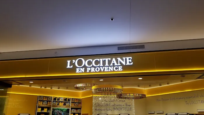 L'OCCITANE EN PROVENCE 9