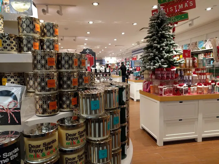Bath & Body Works 1