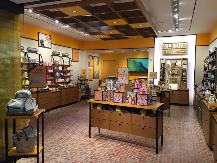 L'OCCITANE EN PROVENCE 1