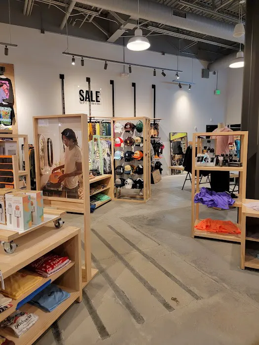 Urban Outfitters 0