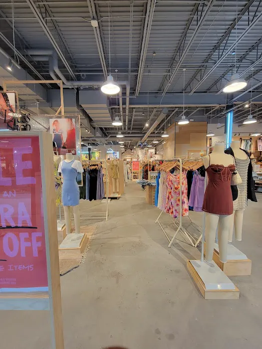 Urban Outfitters 9