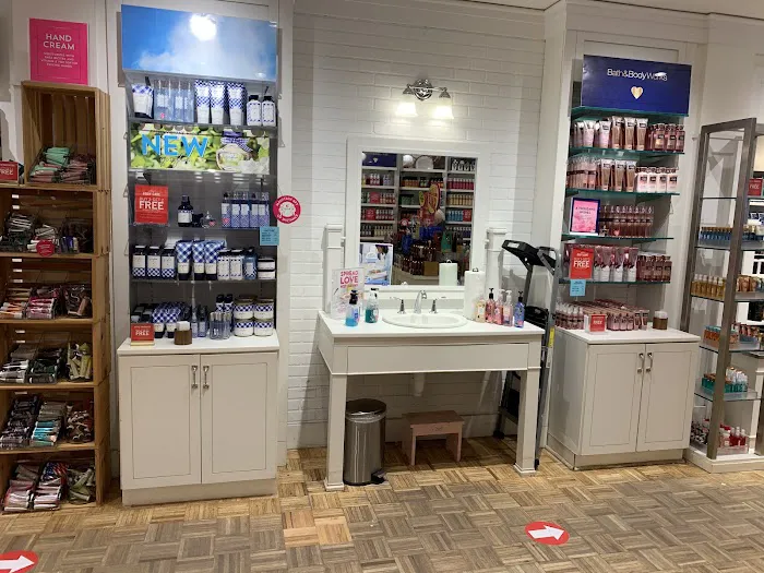 Bath & Body Works 6