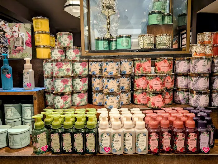 Bath & Body Works 8