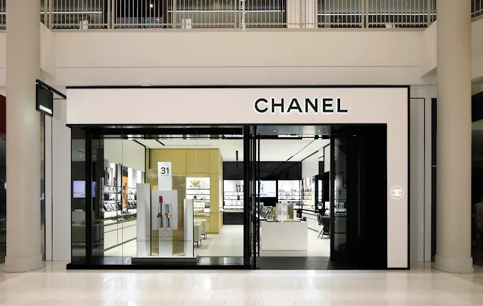 CHANEL FRAGRANCE AND BEAUTY BOUTIQUE 1