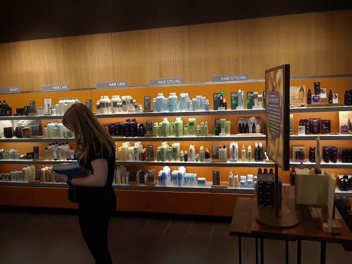 Aveda Store 9