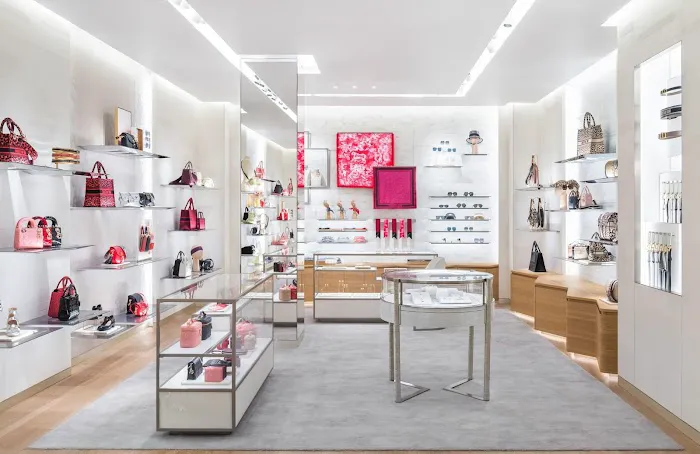 DIOR Nordstrom Mall of America 3