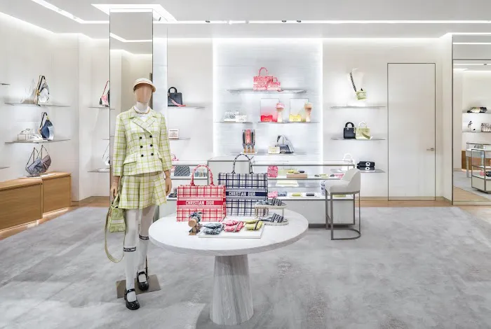 DIOR Nordstrom Mall of America 7
