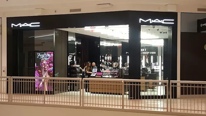 MAC Cosmetics 9