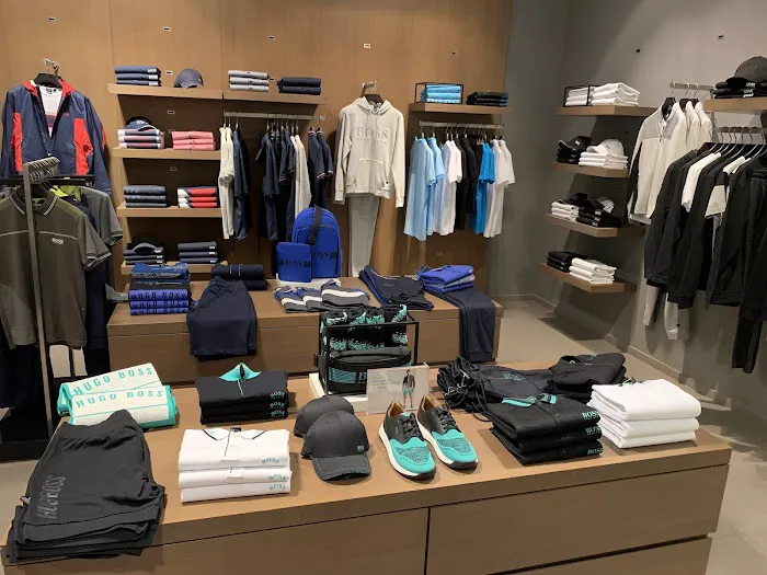 BOSS Store - Mall of America 6
