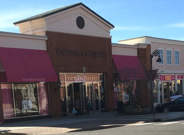 Victoria's Secret & PINK by Victoria's Secret 0