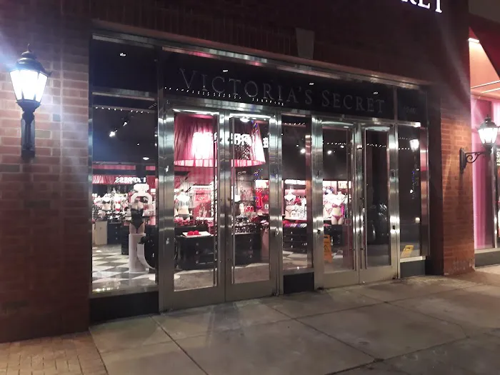 Victoria's Secret & PINK by Victoria's Secret 6