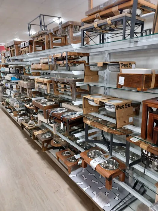 T.J. Maxx & HomeGoods 6