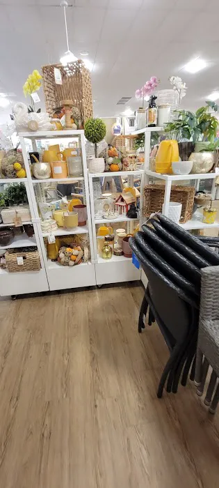 T.J. Maxx & HomeGoods 3