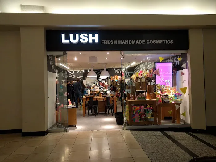 Lush Cosmetics Penn Square Mall 0