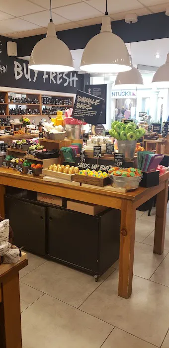 Lush Cosmetics Penn Square Mall 1
