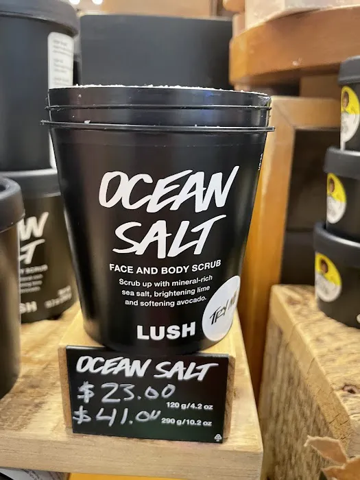 Lush Cosmetics Penn Square Mall 3