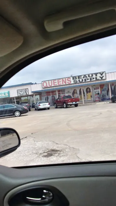 Queen's Beauty Supply 1