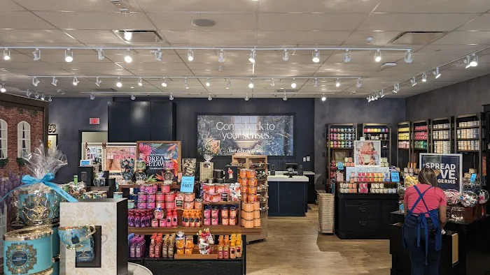 Bath & Body Works 4