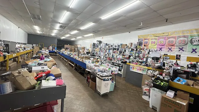 Rainbum Liquidation & Bin Store 6