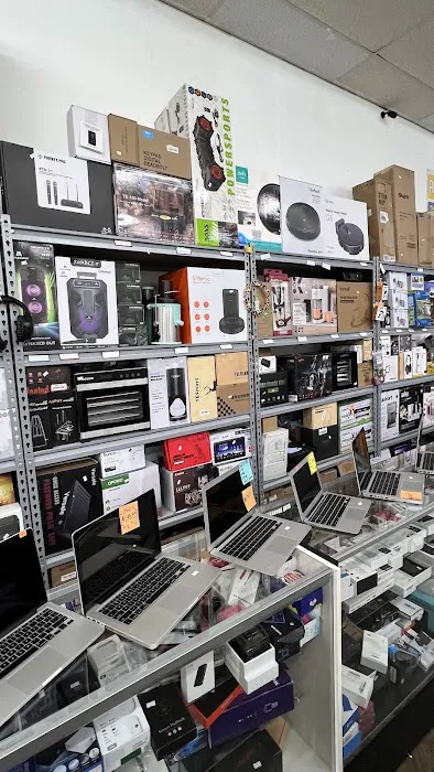 Rainbum Liquidation & Bin Store 9