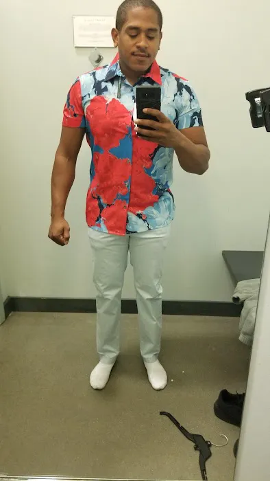 Perry Ellis 9