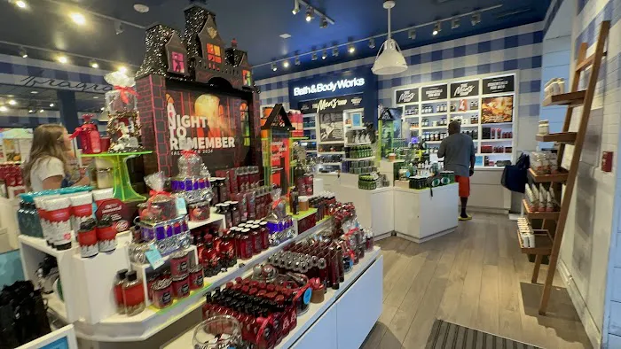 Bath & Body Works 2