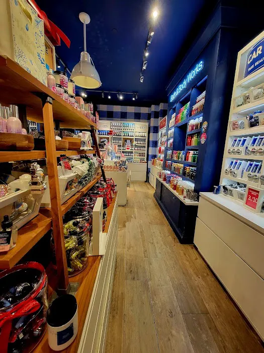 Bath & Body Works 1