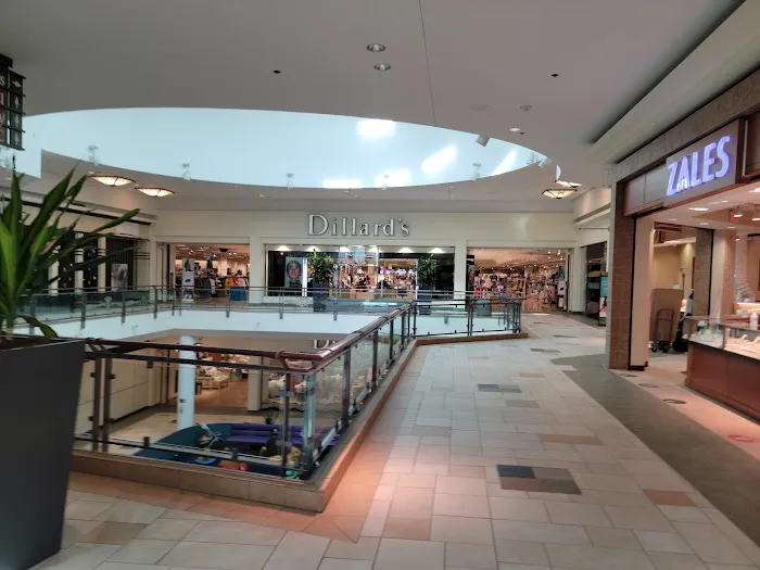 Dillard's 4