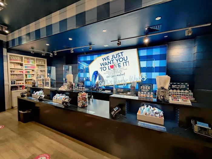 Bath & Body Works 1