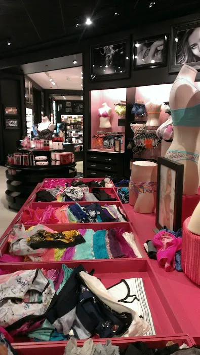 PINK by Victoria's Secret 3
