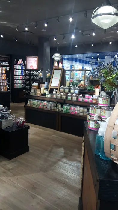 Bath & Body Works 6