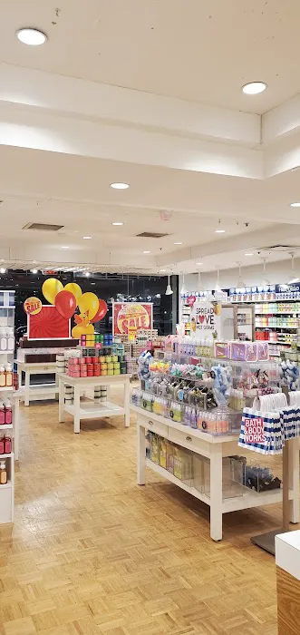Bath & Body Works 1
