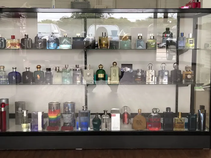 SOMAR perfumes, cosmetics and more 5