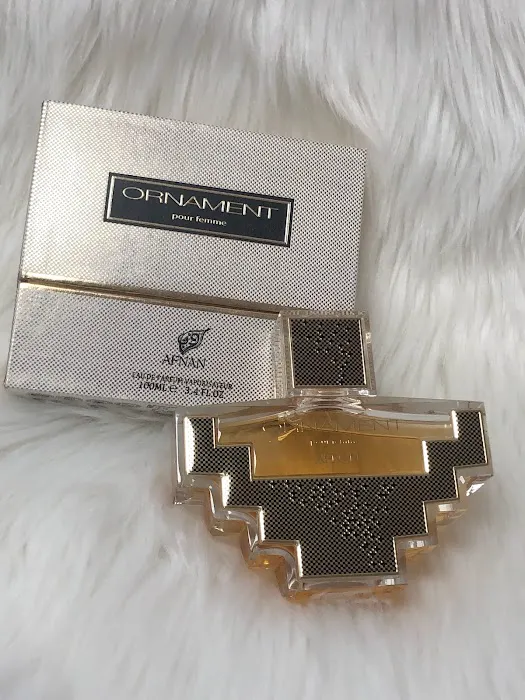 SOMAR perfumes, cosmetics and more 8