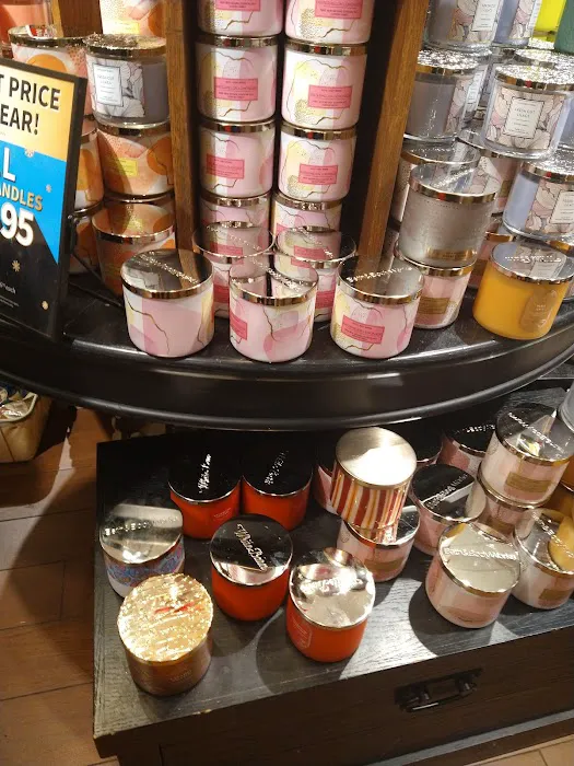 Bath & Body Works 1