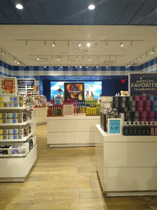 Bath & Body Works 4