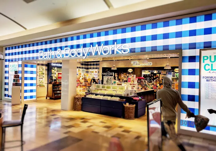 Bath & Body Works 2