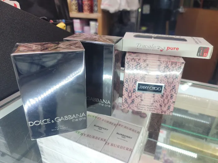 Perfume Gallery 6