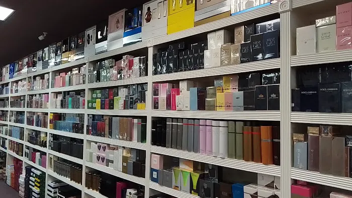 Perfumes Queen Distribution 2