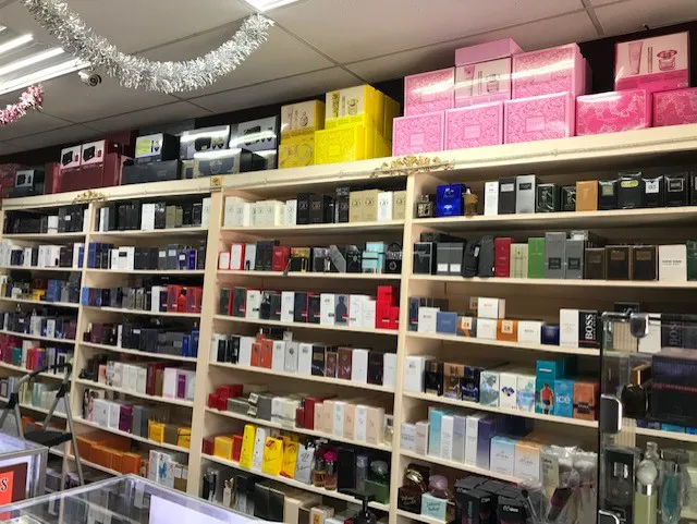 Perfumes Stop 7