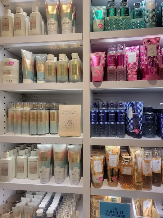 Bath & Body Works 9