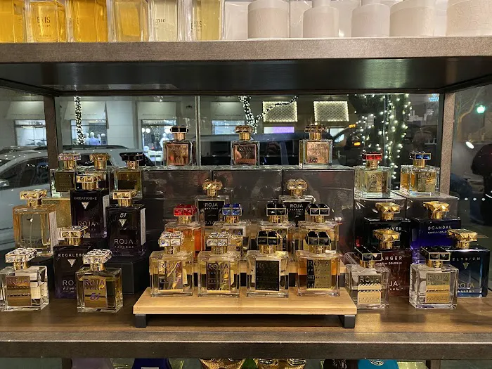 The Scent Room - An Elevated Perfumery 6