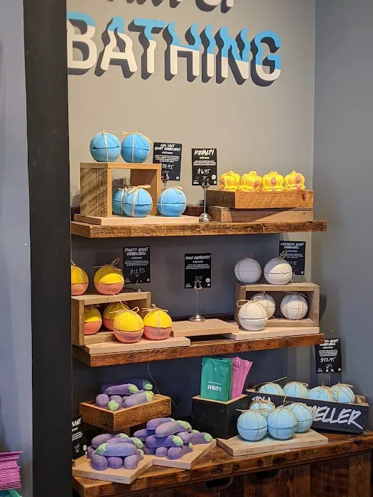 Lush Cosmetics Southlake 4