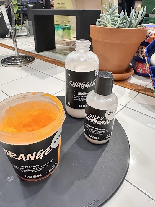 Lush Cosmetics Southlake 9