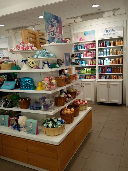 Bath & Body Works 4