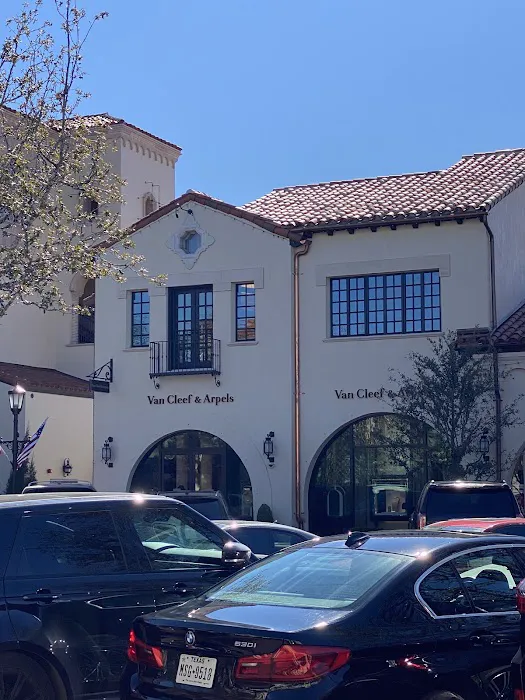 Van Cleef & Arpels (Dallas - Highland Park Village) 2