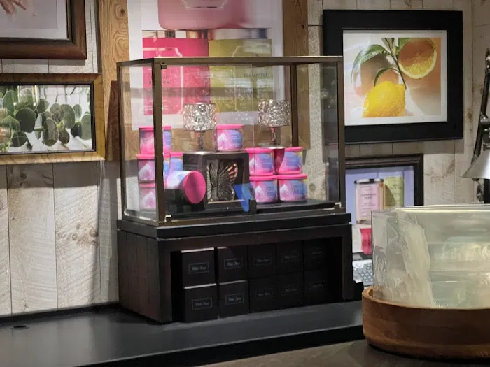 Bath & Body Works 0