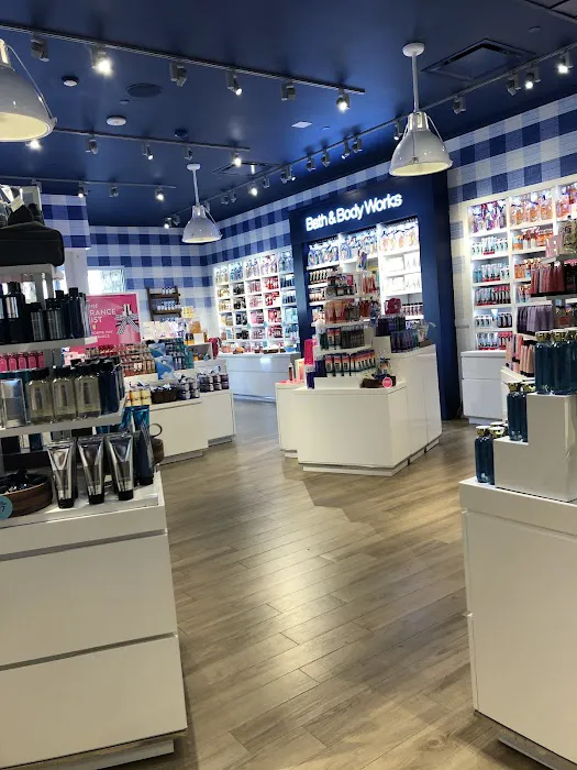 Bath & Body Works 4