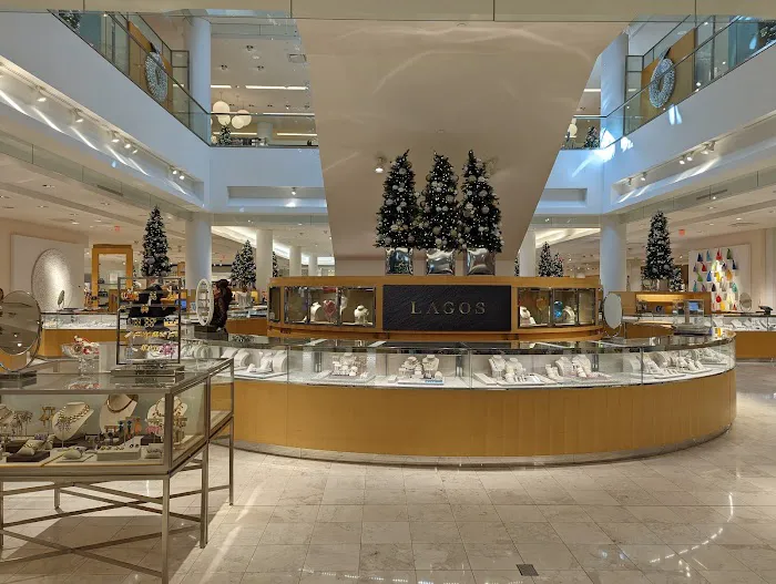 Neiman Marcus 0